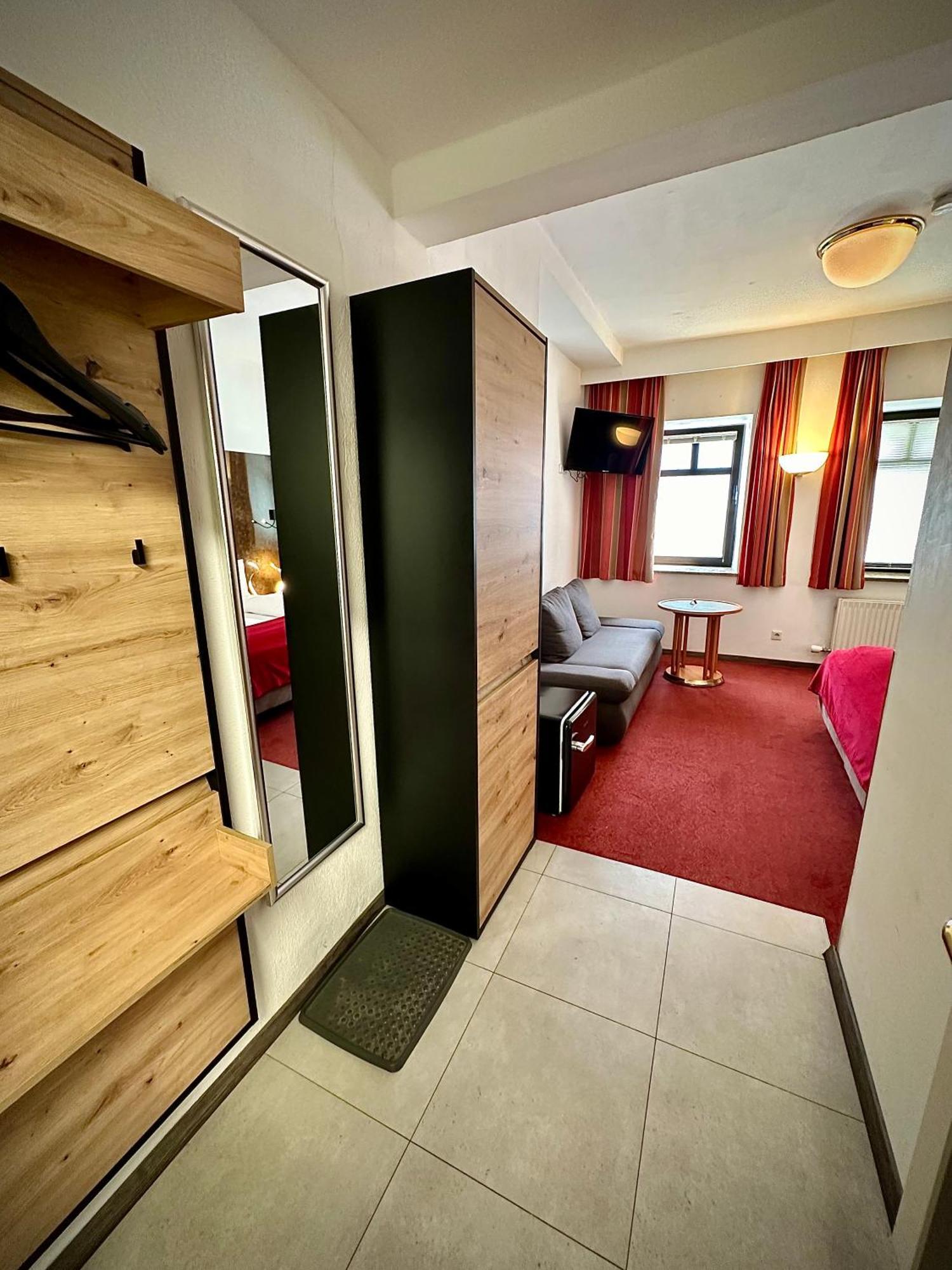 Bed & Rooms, Woergl Kültér fotó