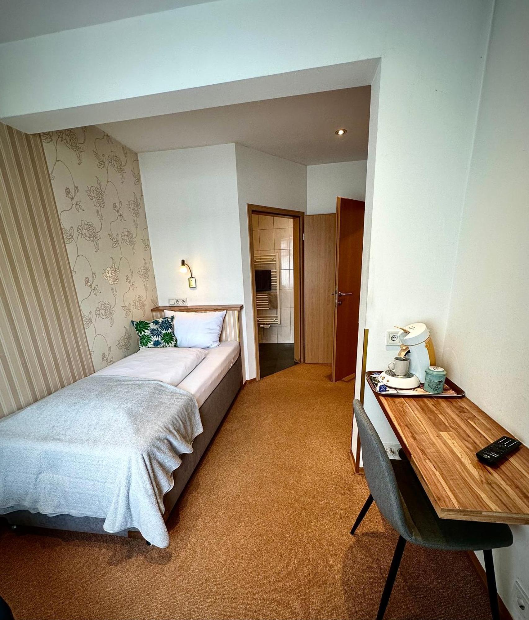 Bed & Rooms, Woergl Kültér fotó